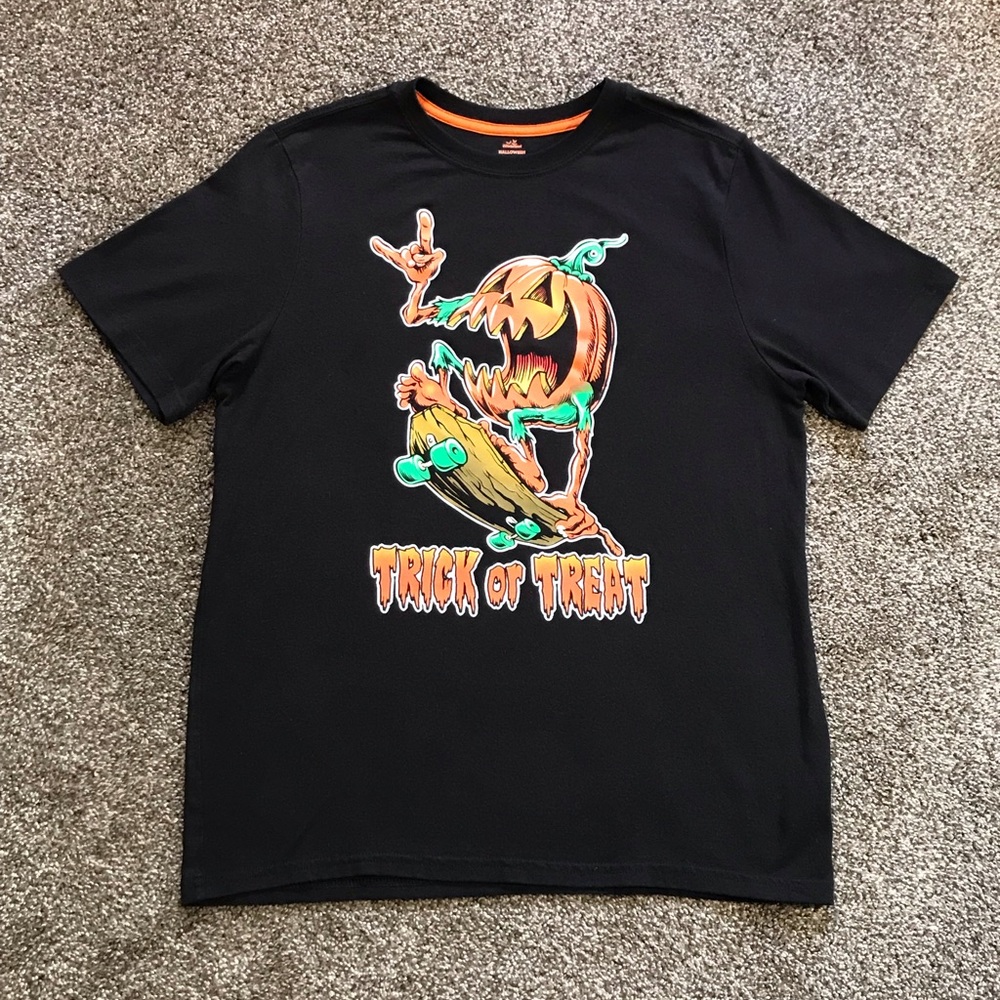 Trick Or Treat Punkin on Skateboard Boys Shirt Size XL 14-16
